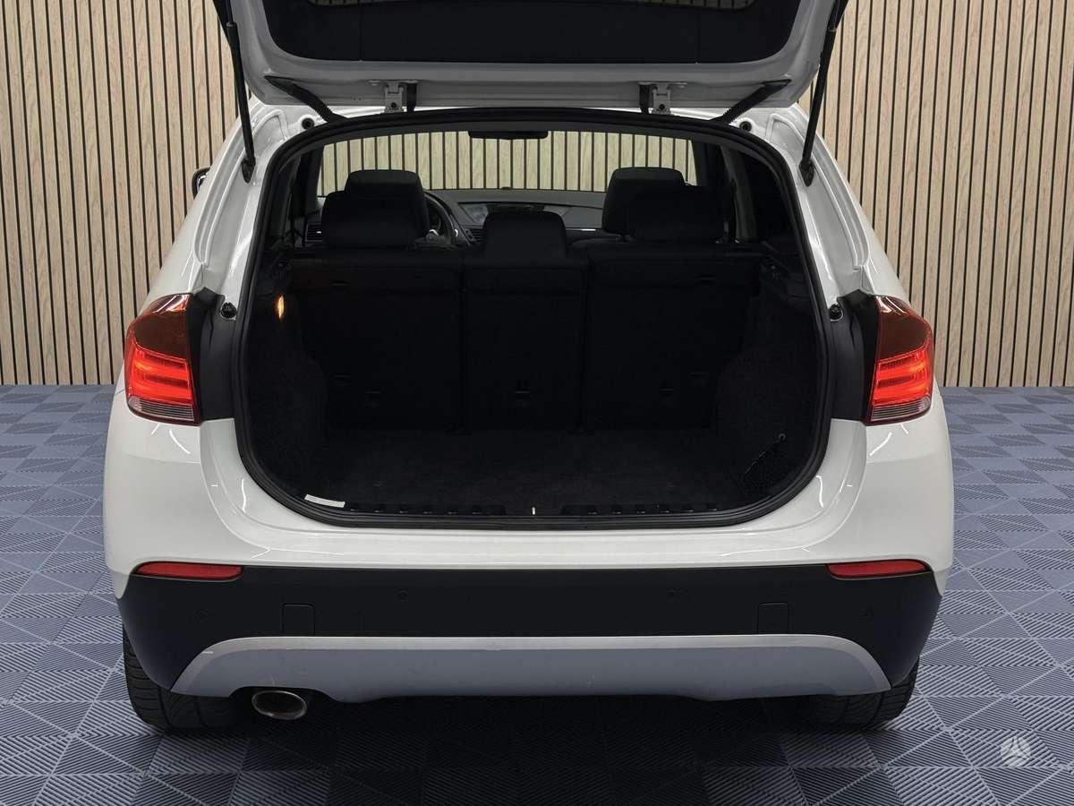 BMW X1 2011 — фото 14