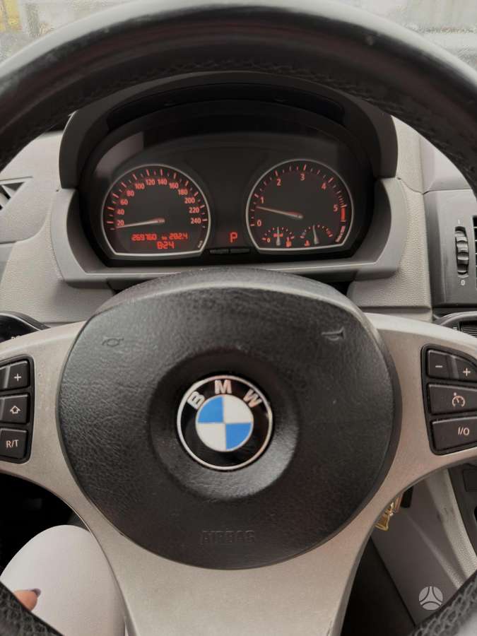 BMW X3 2004 — photo 7