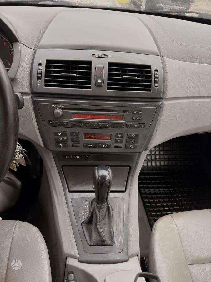 BMW X3 2004 — photo 8