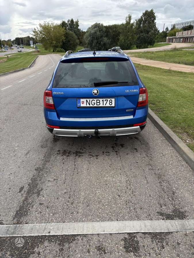 Skoda Octavia 2015 — interior