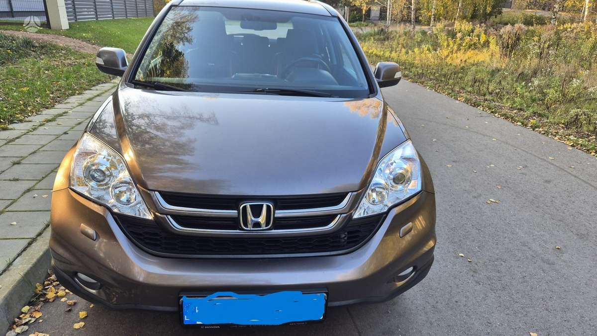 Honda CR-V 2011 — rear view