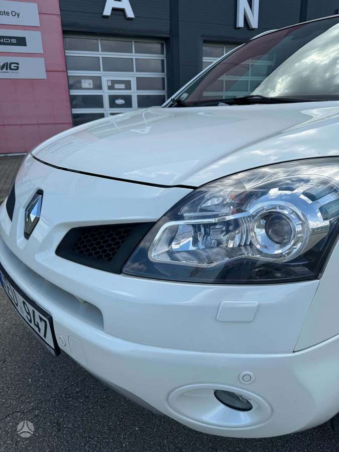 Renault Koleos 2011 — двигун 1995 cm³, 150 HP (110kW)