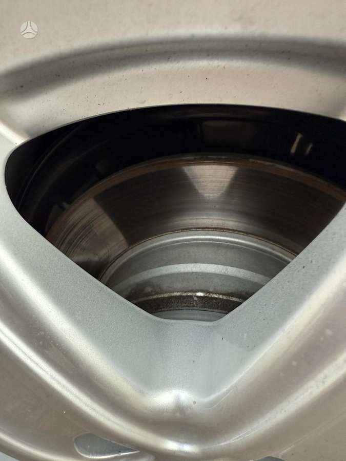 Mercedes-Benz C180 2011 — photo 8