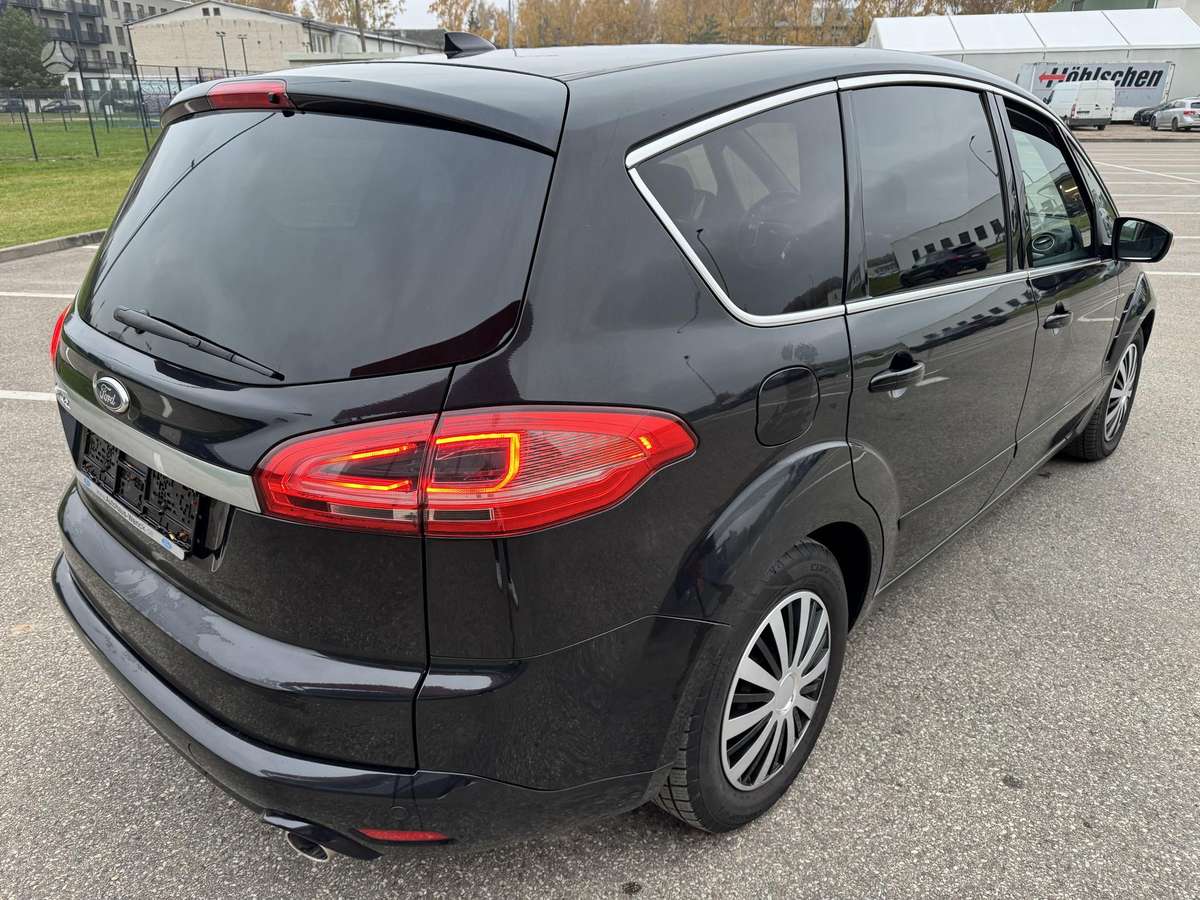 Ford S-MAX 2011 — двигун 2200 cm³, 200 HP (147kW)