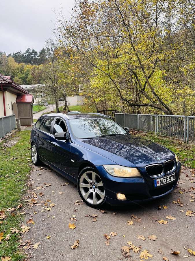 BMW 320, 2012