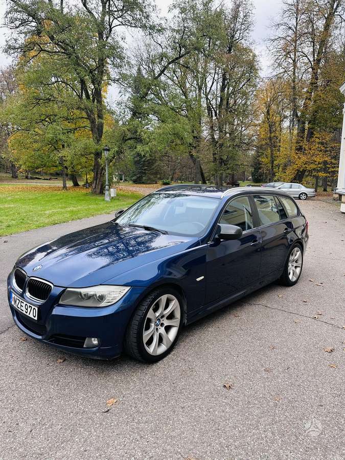 BMW 320 2012 — двигун 1995 cm³, 184 HP (135kW)