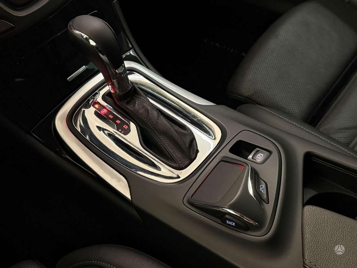Opel Insignia 2014 — interior