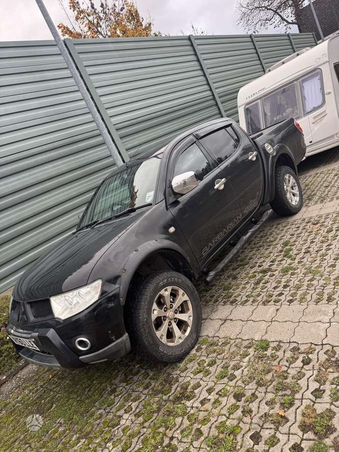 Mitsubishi L200, 2013