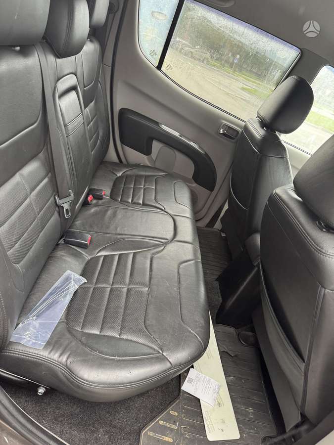 Mitsubishi L200 2013 — photo 7
