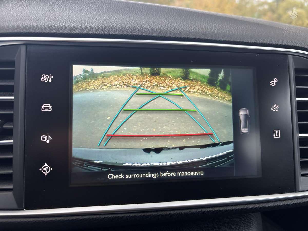 Peugeot 308 2014 — photo 16