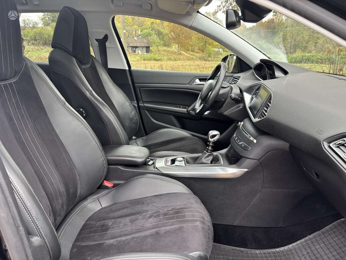 Peugeot 308 2014 — photo 7