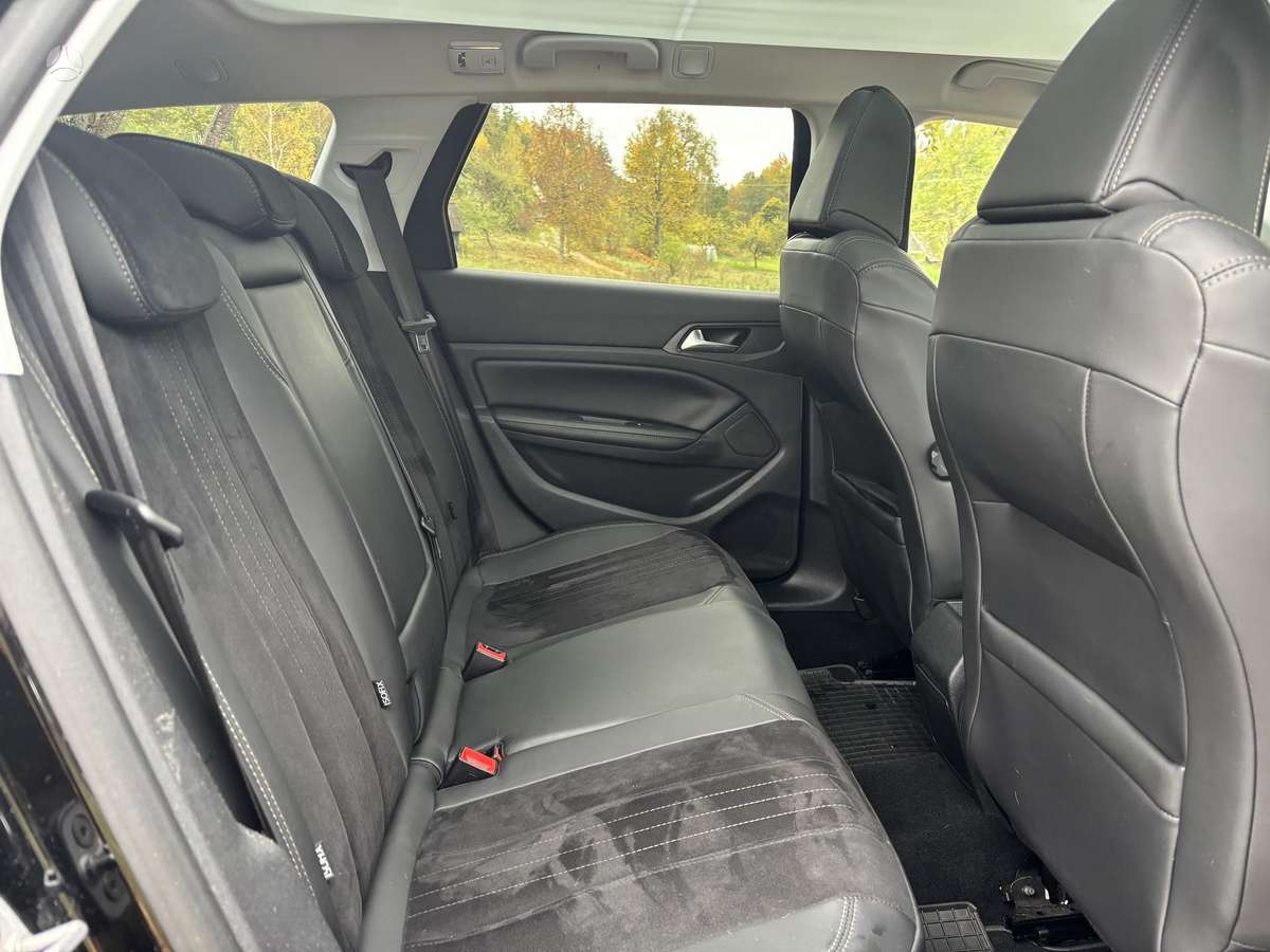 Peugeot 308 2014 — photo 8