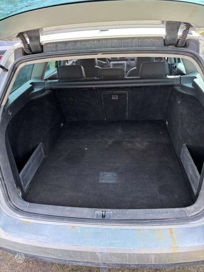 Volkswagen Passat 2006 — photo 8