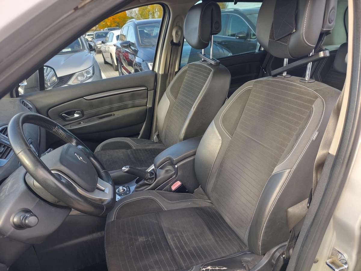 Renault Scenic 2014 — фото 9