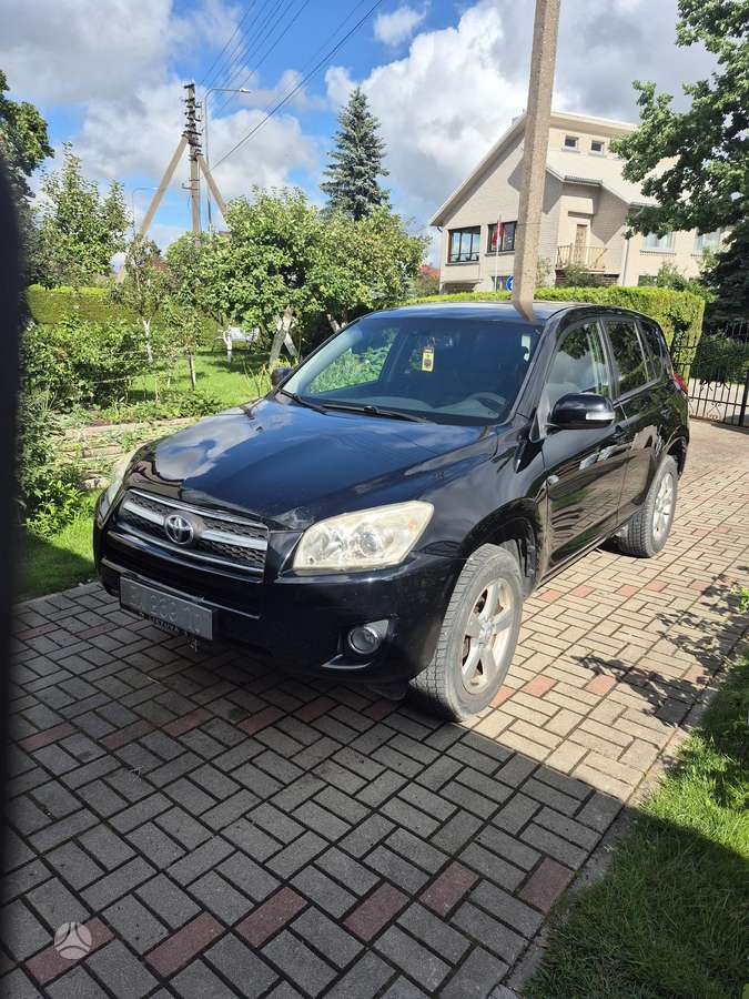 Toyota RAV4, 2009