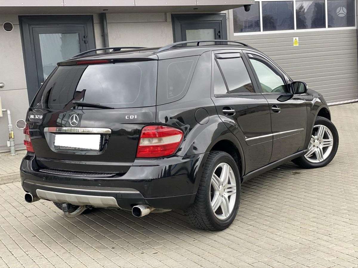 Mercedes-Benz ML320 2006 — фото 13