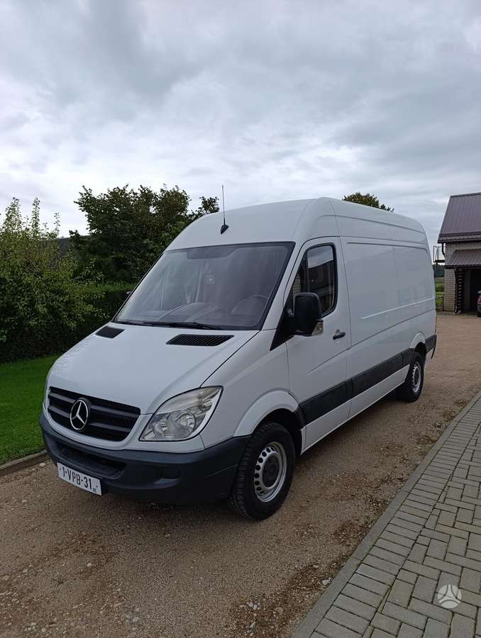Mercedes-Benz Sprinter, 2011