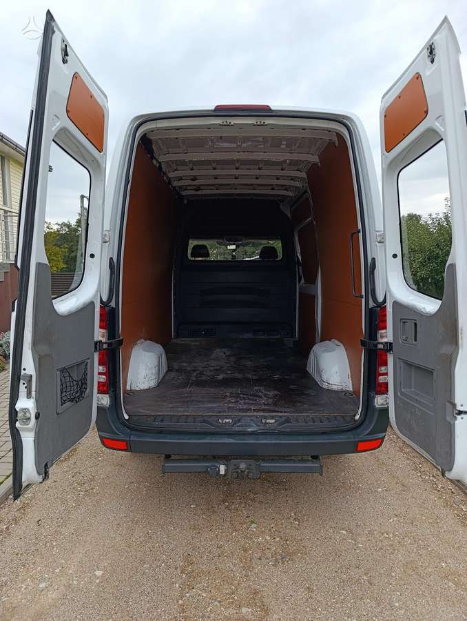 Mercedes-Benz Sprinter 2011 — photo 10