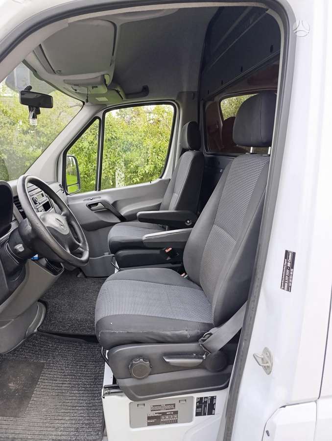 Mercedes-Benz Sprinter 2011 — photo 6