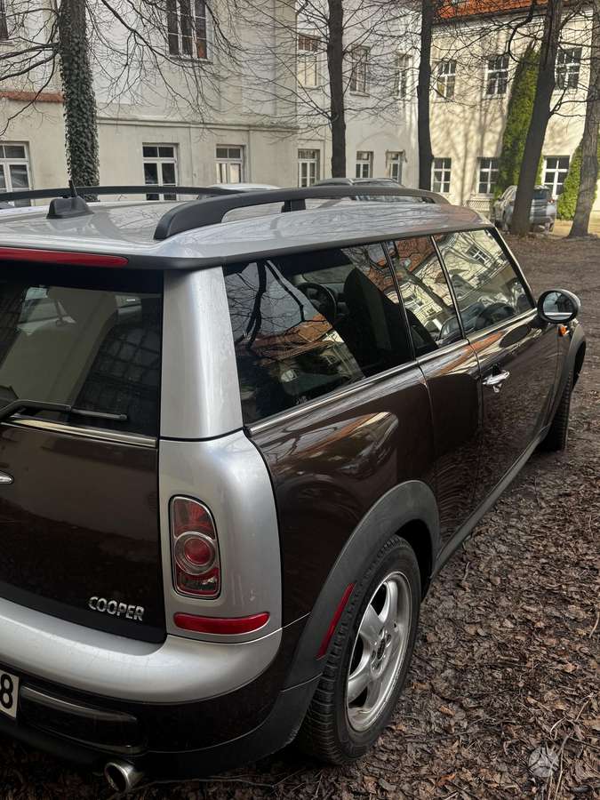 Mini Clubman 2011 — engine 1600 cm³, 122 HP (90kW)