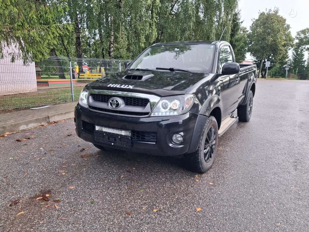 Toyota Hilux 2006 — photo 11
