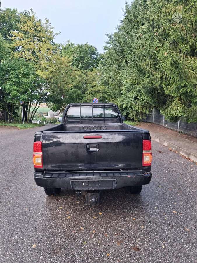 Toyota Hilux 2006 — photo 5