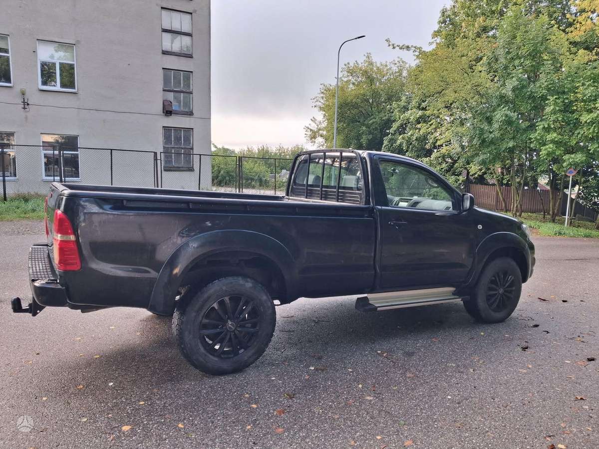 Toyota Hilux 2006 — photo 8