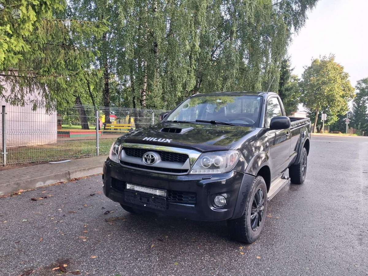 Toyota Hilux 2006 — photo 9