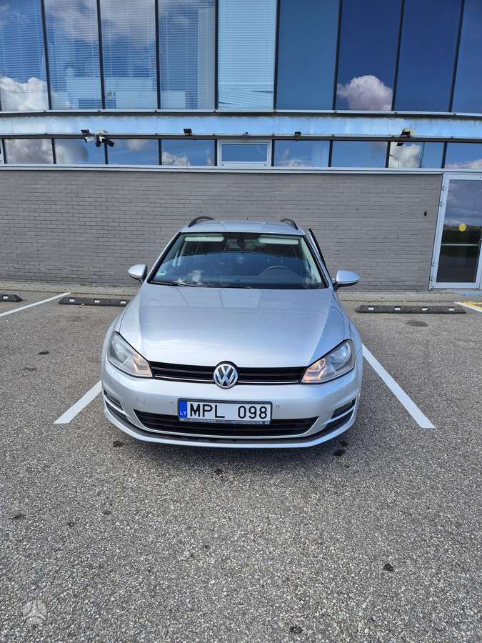 Volkswagen Golf 2014 — interior