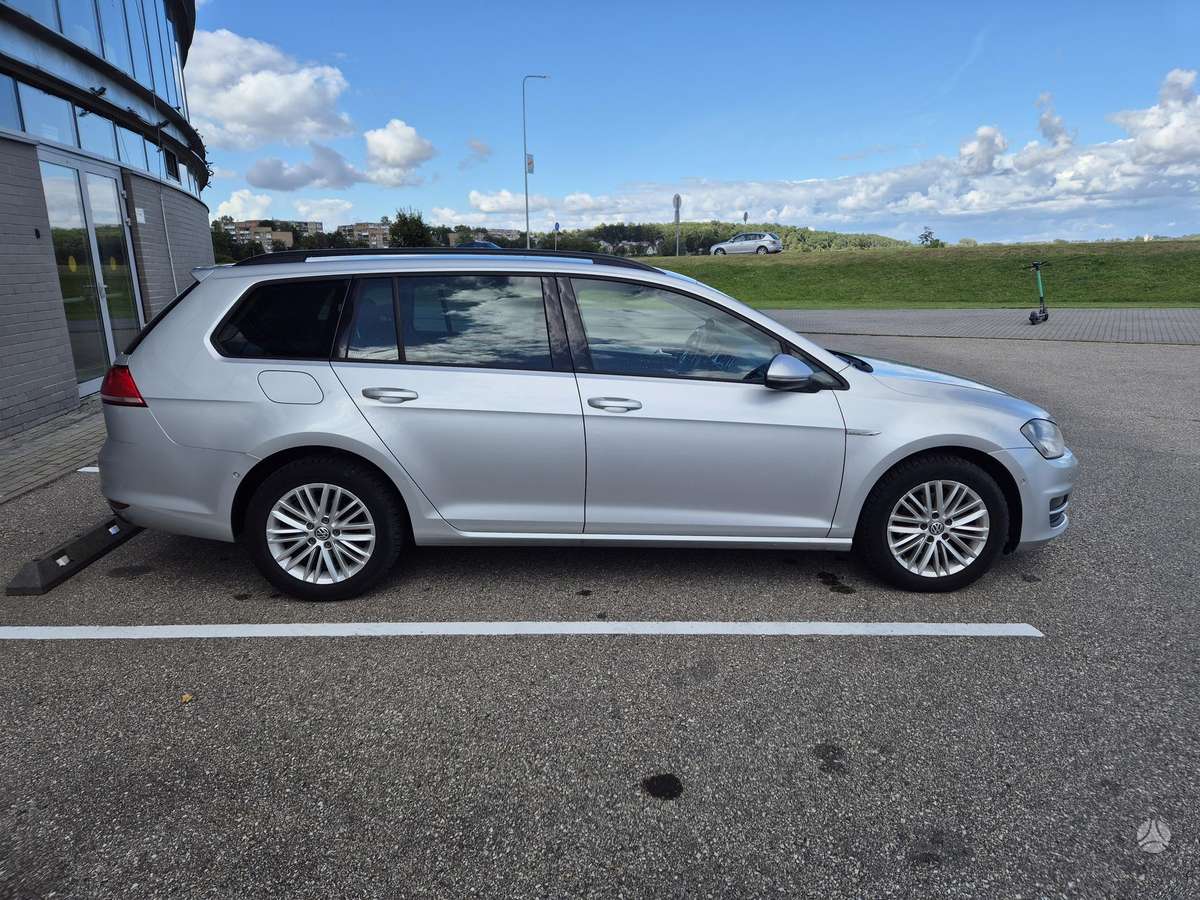 Volkswagen Golf 2014 — engine 1598 cm³, 105 HP (77kW)