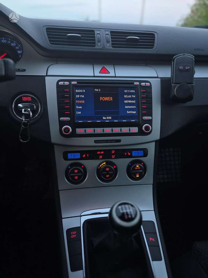 Volkswagen Passat 2007 — photo 7