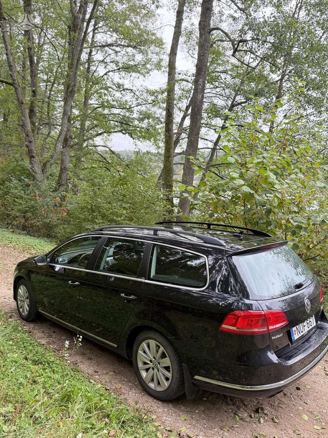 Volkswagen Passat 2012 — engine 1968 cm³, 140 HP (103kW)