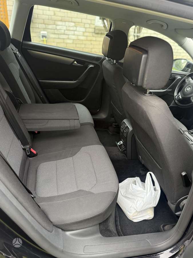 Volkswagen Passat 2012 — photo 9