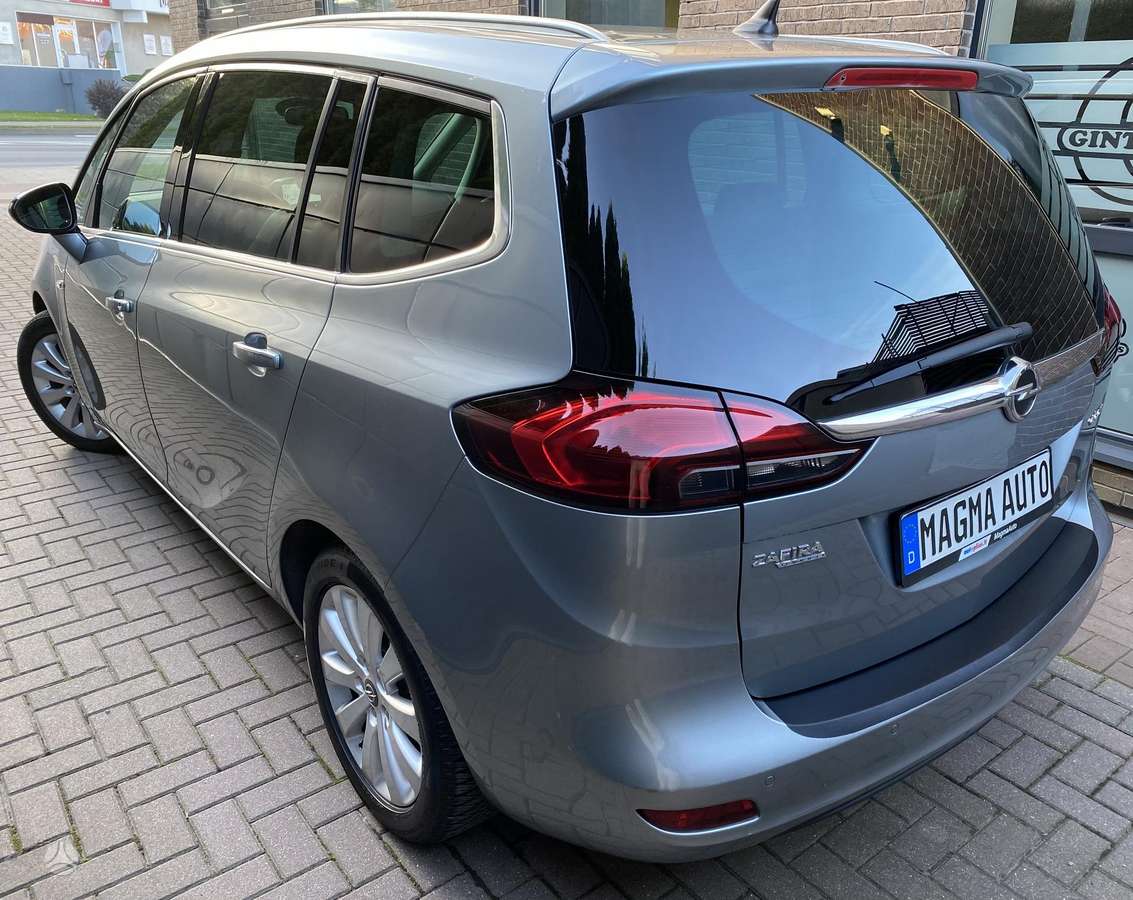 Opel Zafira 2012 — фото 20