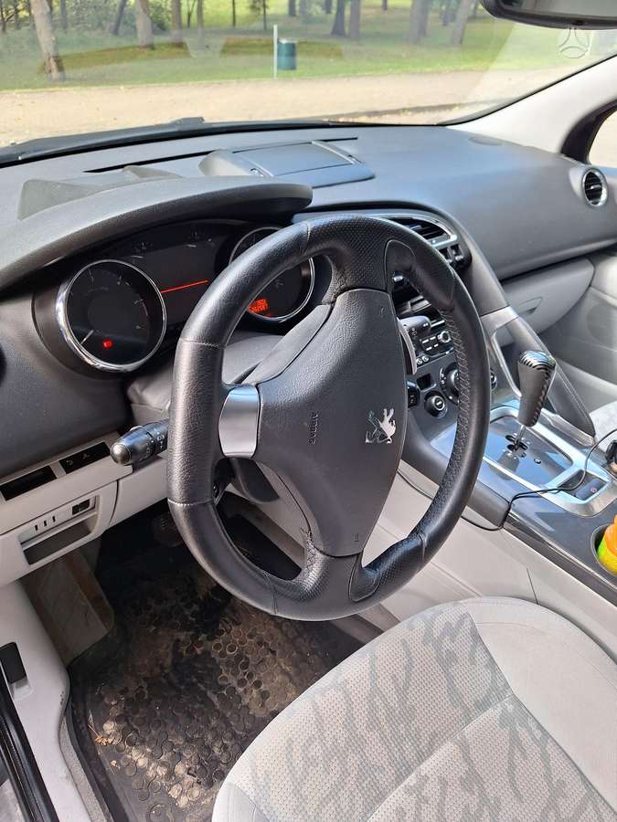 Peugeot 3008 2010 — photo 7