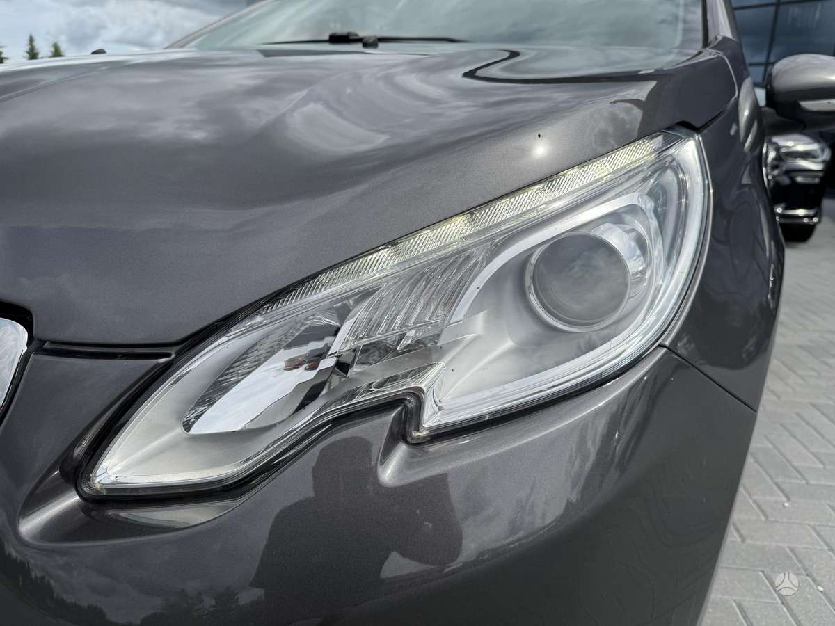 Peugeot 2008 2013 — photo 11