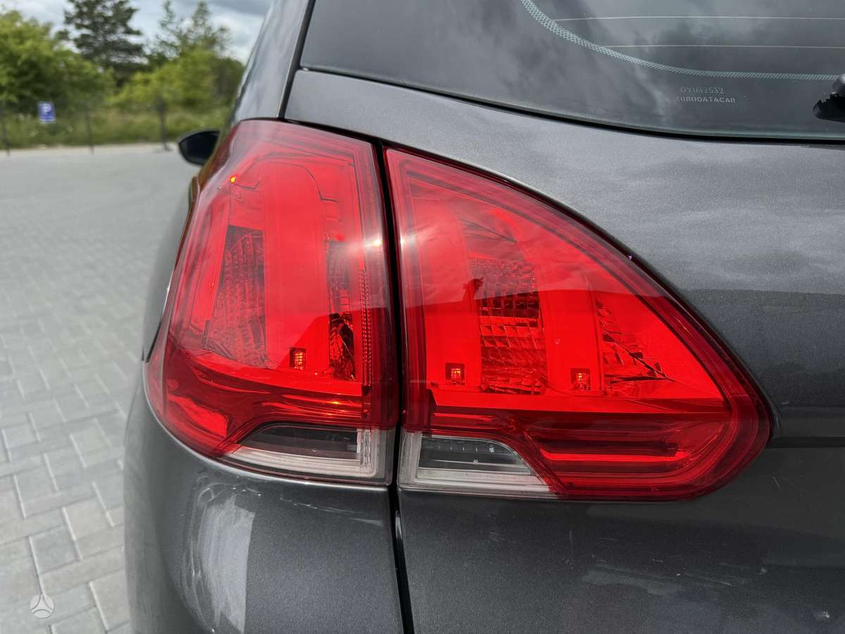 Peugeot 2008 2013 — photo 12