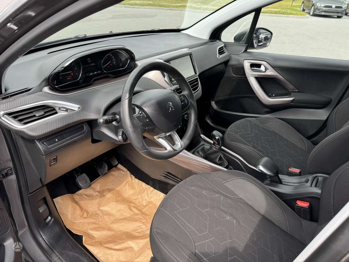 Peugeot 2008 2013 — photo 16
