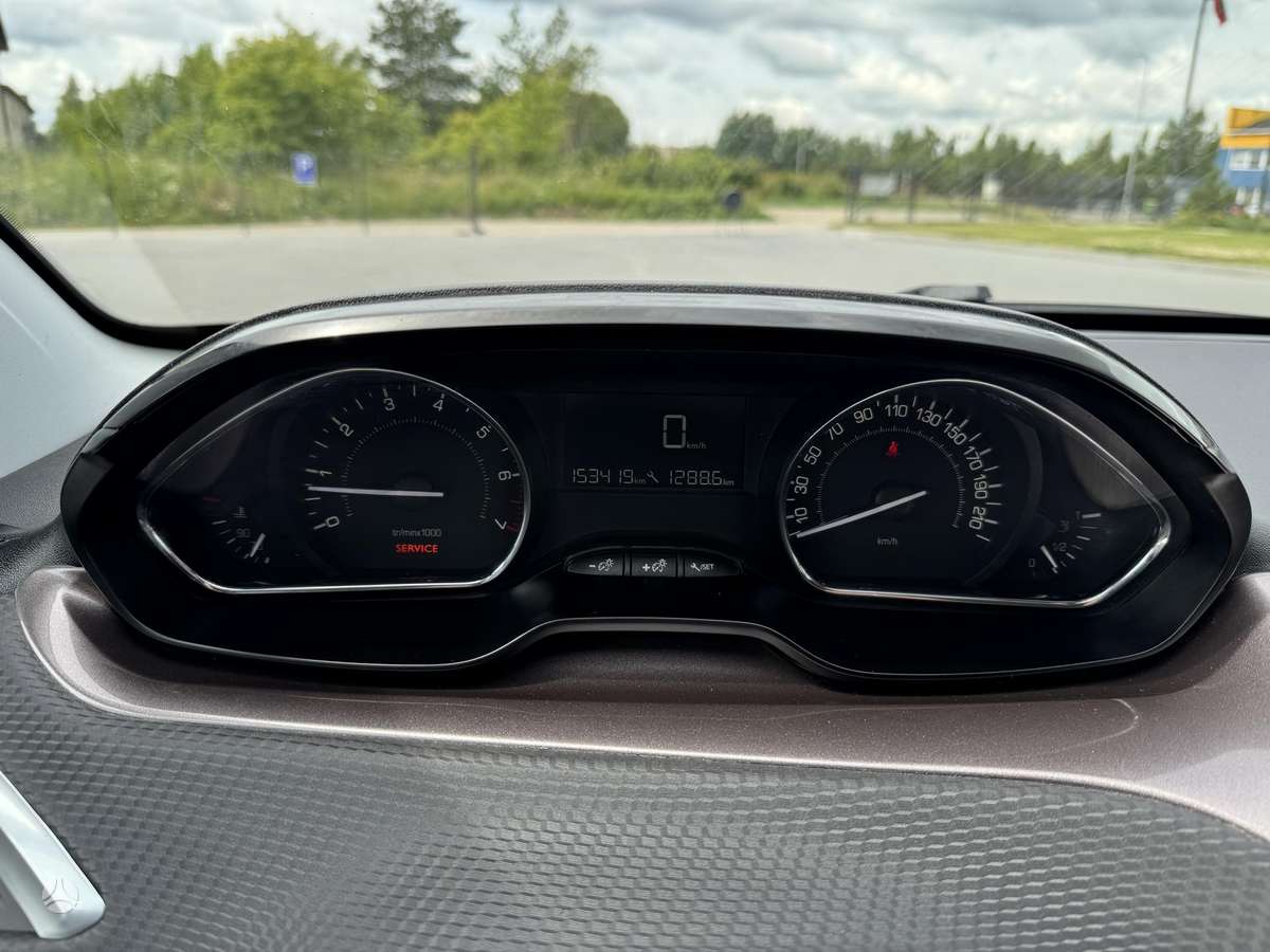 Peugeot 2008 2013 — photo 23