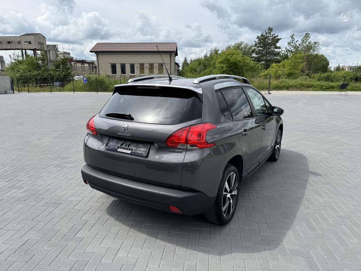 Peugeot 2008 2013 — engine 1199 cm³, 82 HP (60kW)