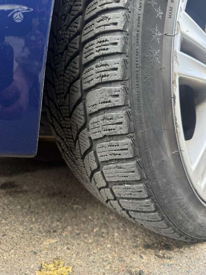 BMW 330 2010 — photo 13