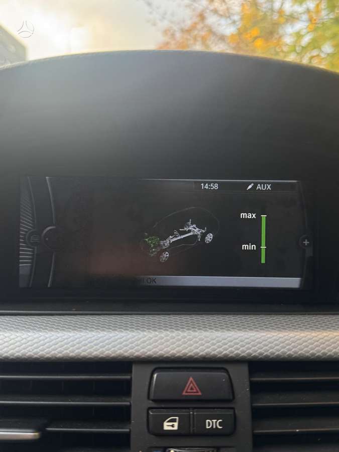 BMW 330 2010 — photo 15