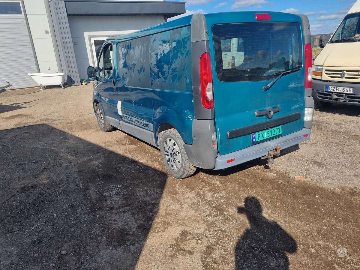 Renault Trafic 2010 — engine 2000 cm³, 90 HP (66kW)