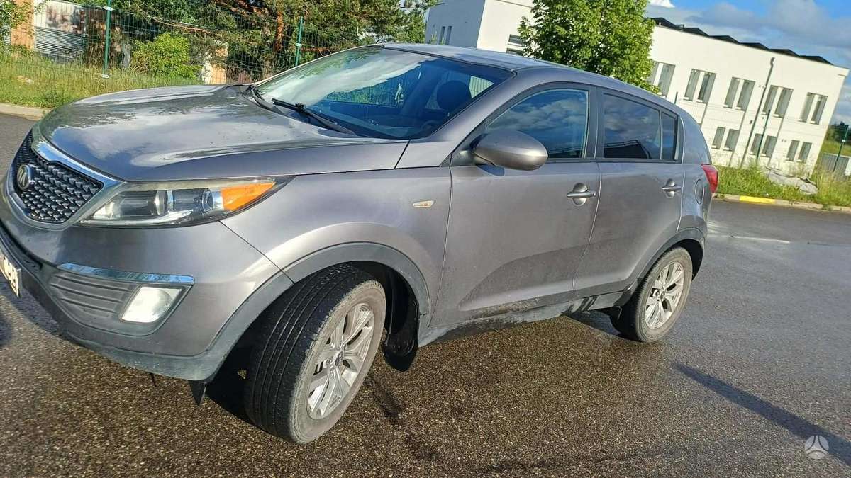 Kia Sportage 2015 — rear view