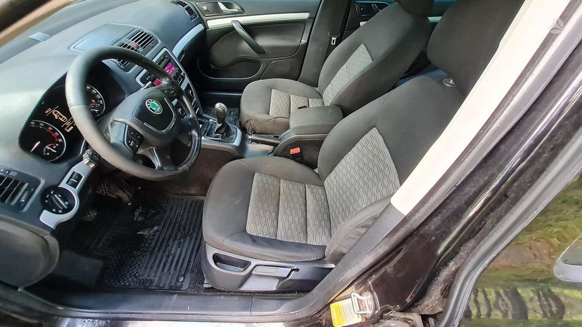 Skoda Octavia 2010 — photo 14