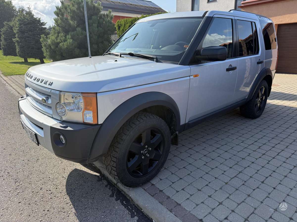 Land Rover 2007 — rear view