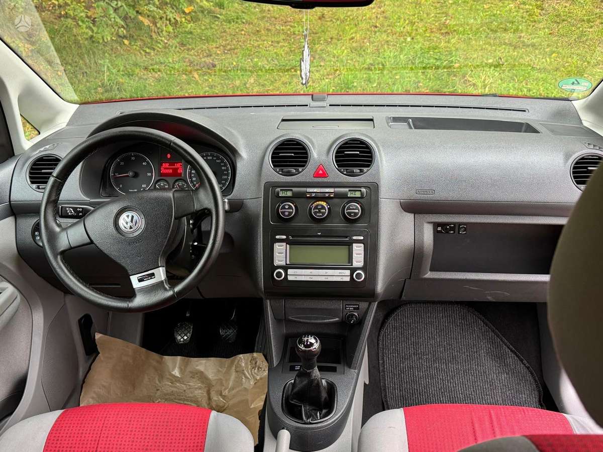 Volkswagen Caddy 2009 — photo 17