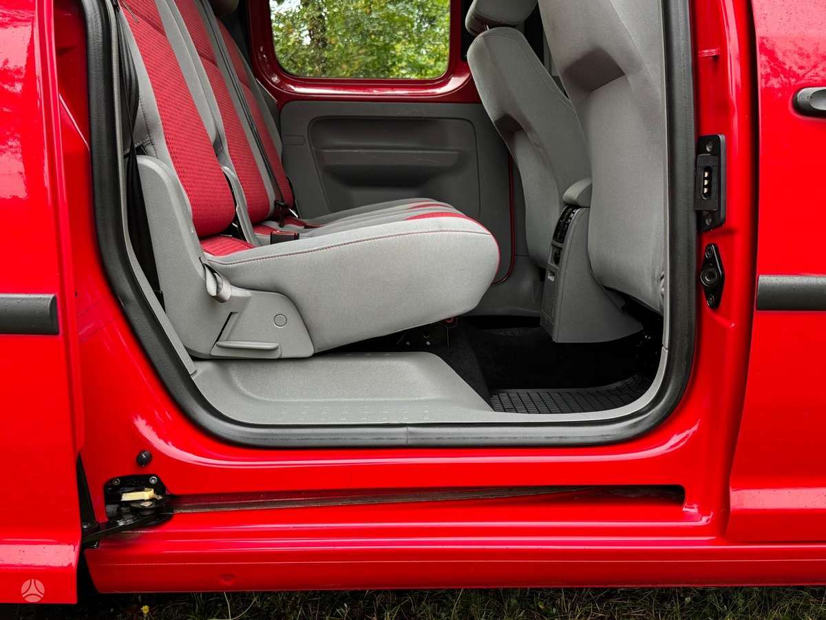 Volkswagen Caddy 2009 — photo 21