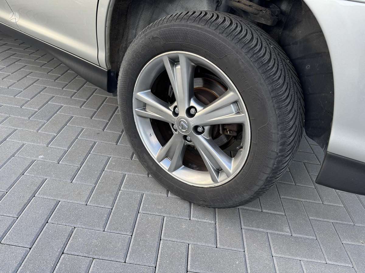 Lexus RX 2006 — photo 11