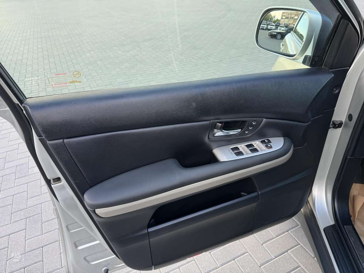 Lexus RX 2006 — photo 17